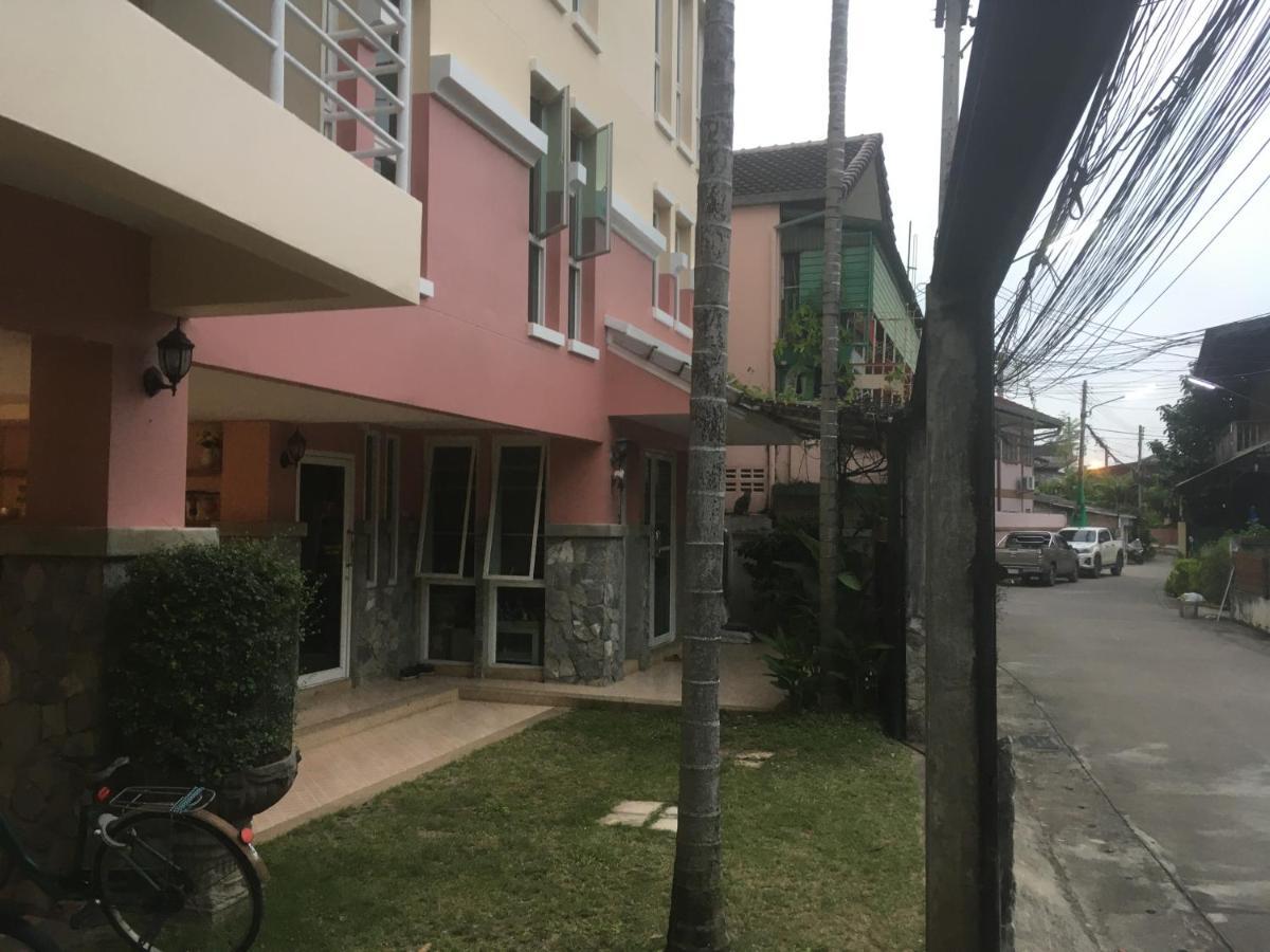 Triple Palms House Hotel Chiang Mai Exterior foto